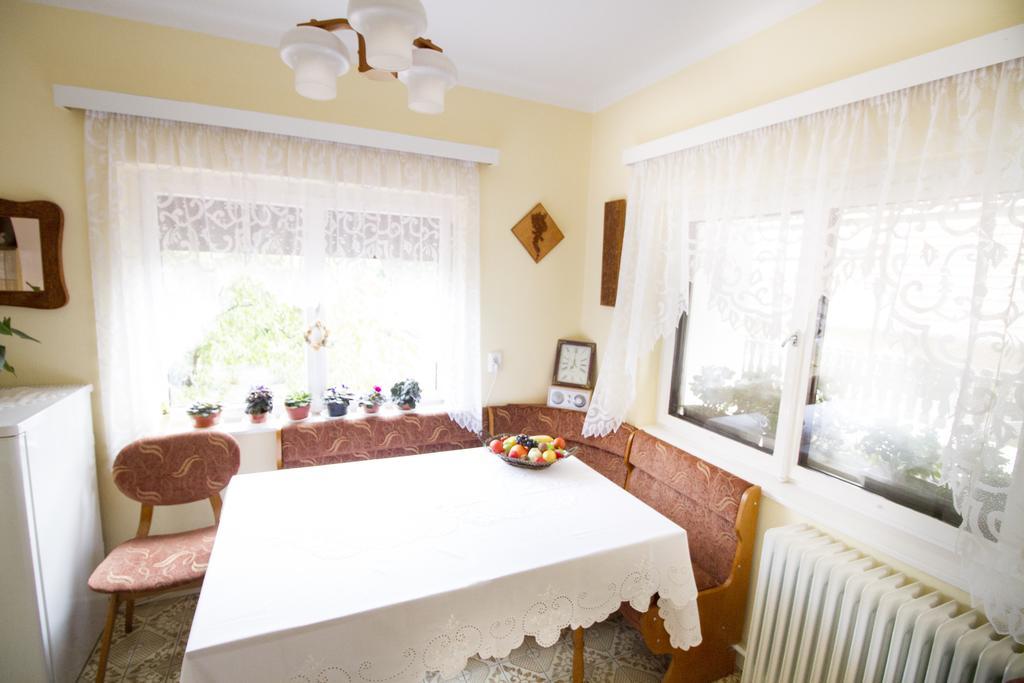 Margo Apartman Fonyod Room photo